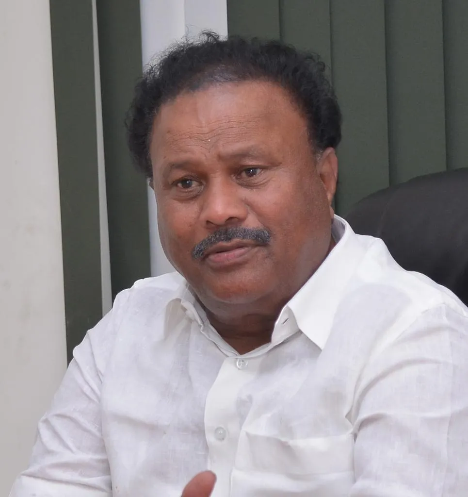 Who is the mayoral candidate? Minister's Family